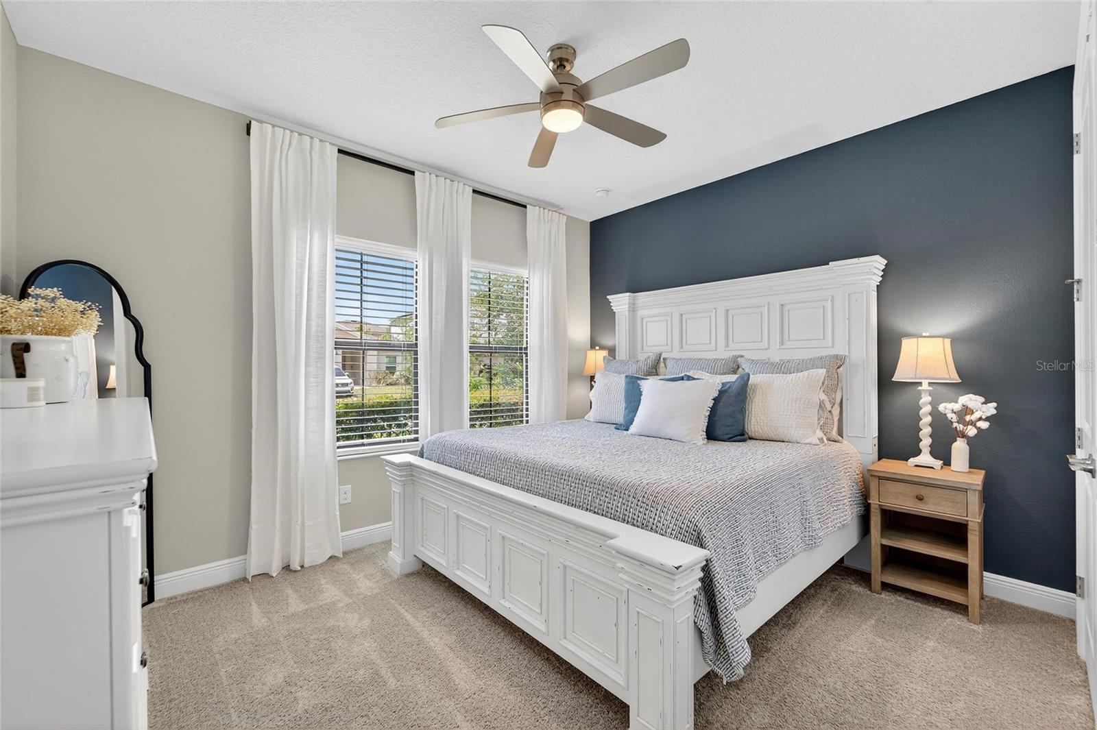 Listing photo id 33 for 12928 Twin Bridges Drive