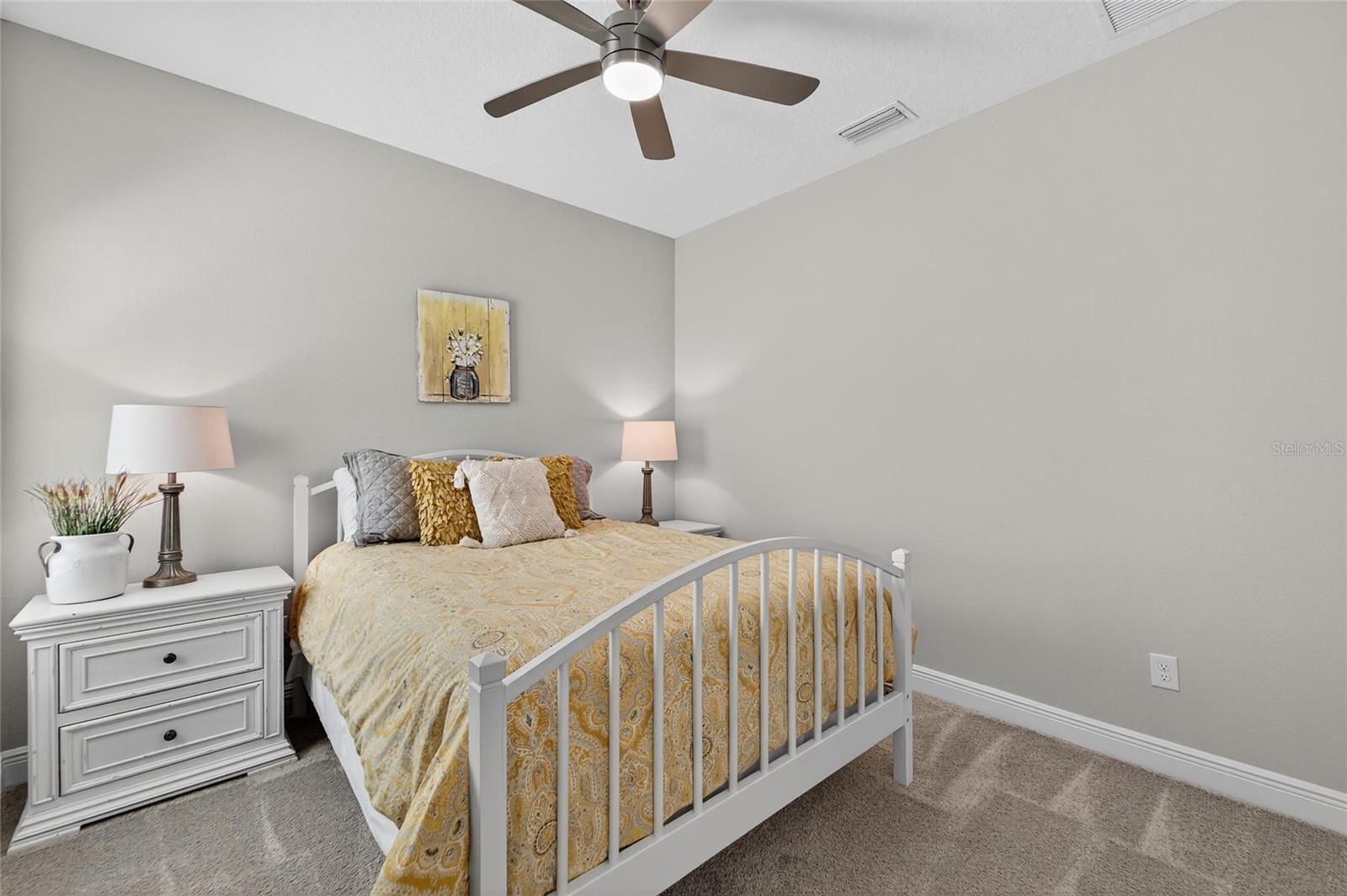Listing photo id 35 for 12928 Twin Bridges Drive