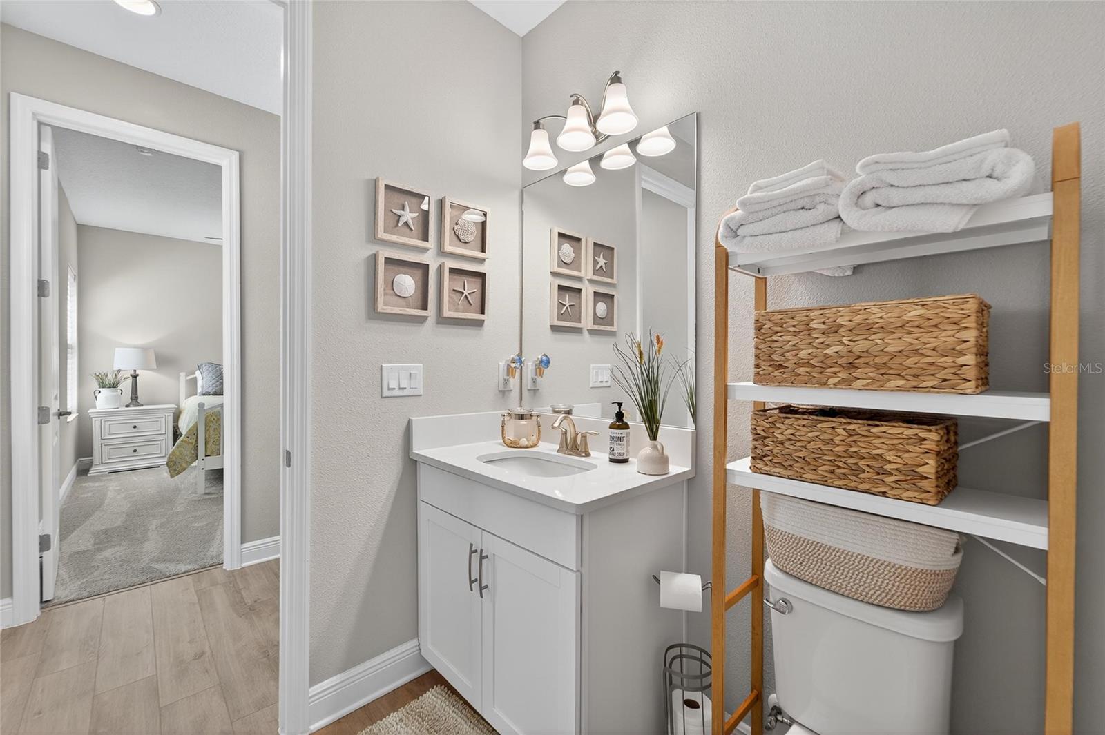 Listing photo id 38 for 12928 Twin Bridges Drive