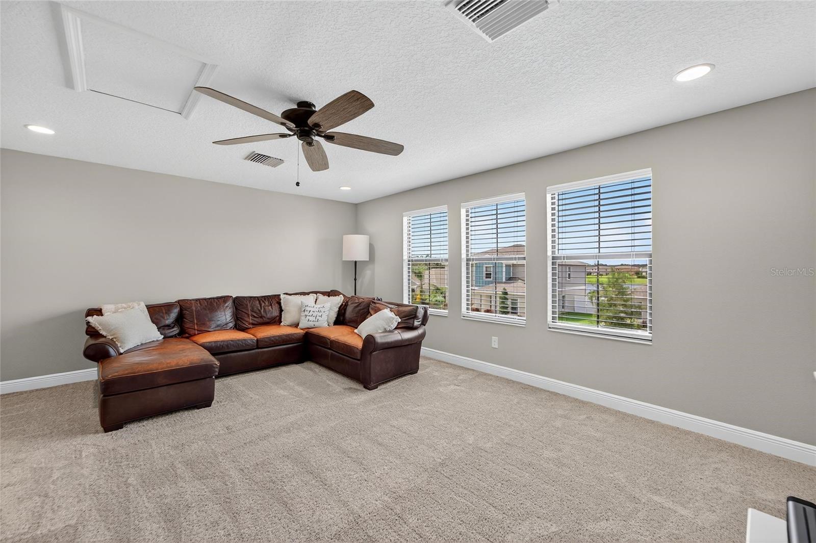 Listing photo id 42 for 12928 Twin Bridges Drive