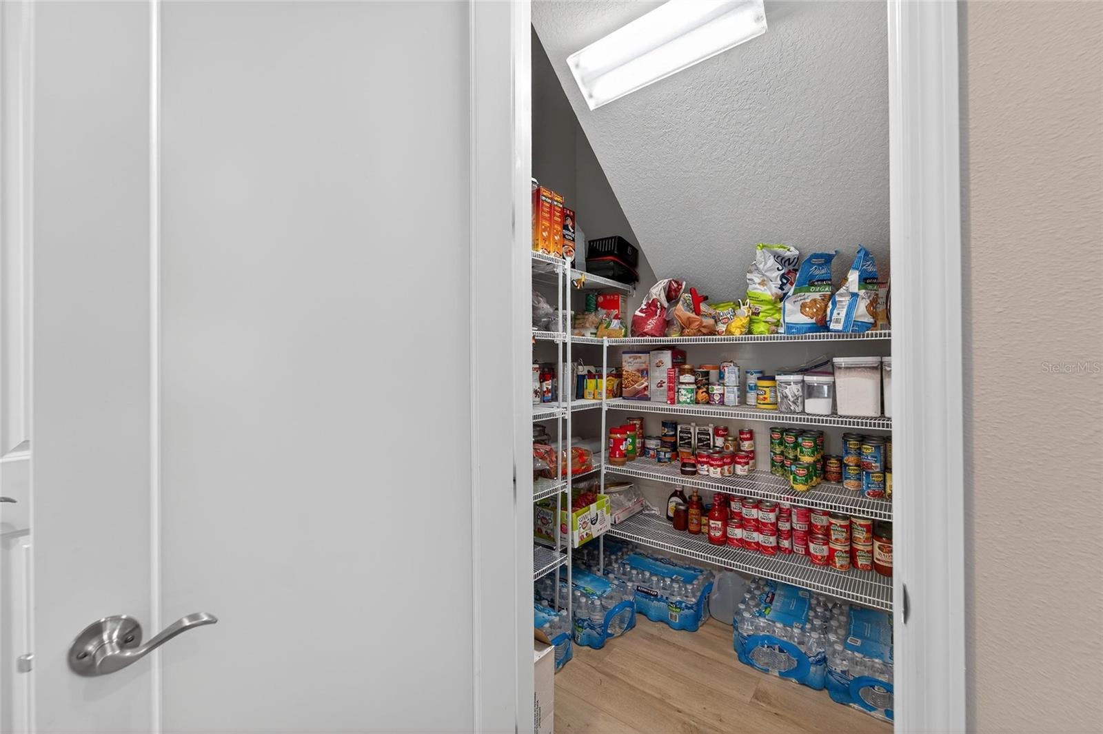 Listing photo id 61 for 12928 Twin Bridges Drive