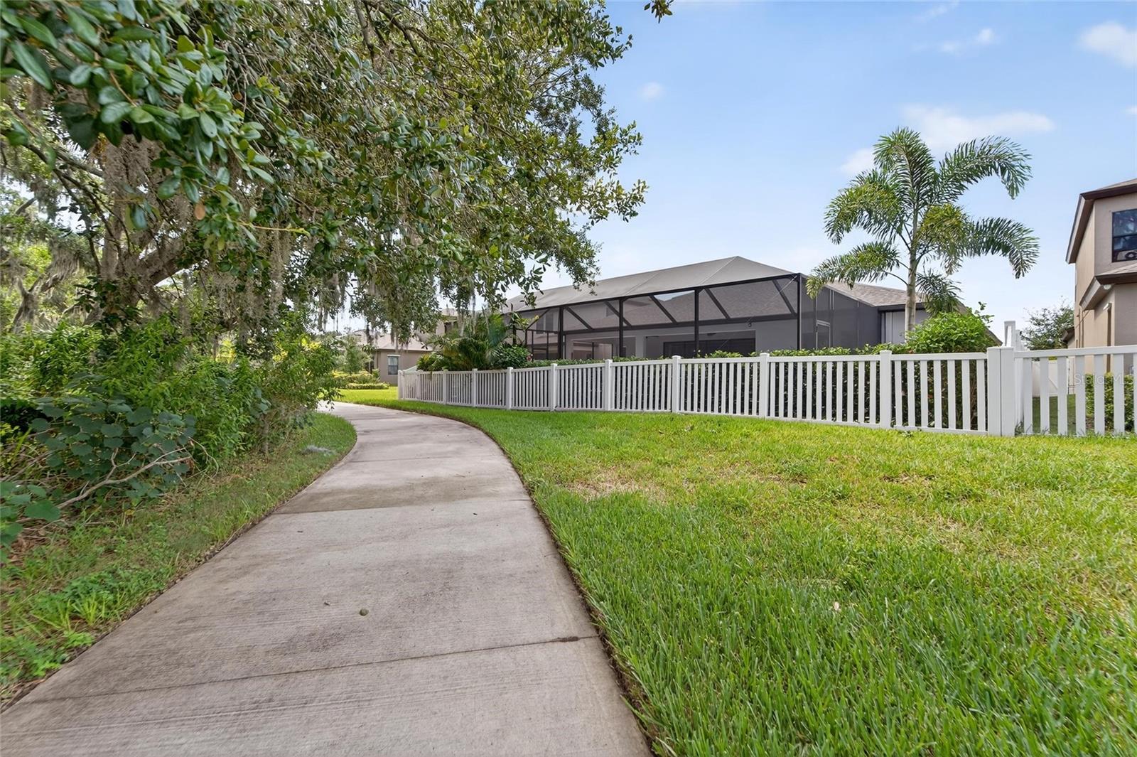 Listing photo id 66 for 12928 Twin Bridges Drive