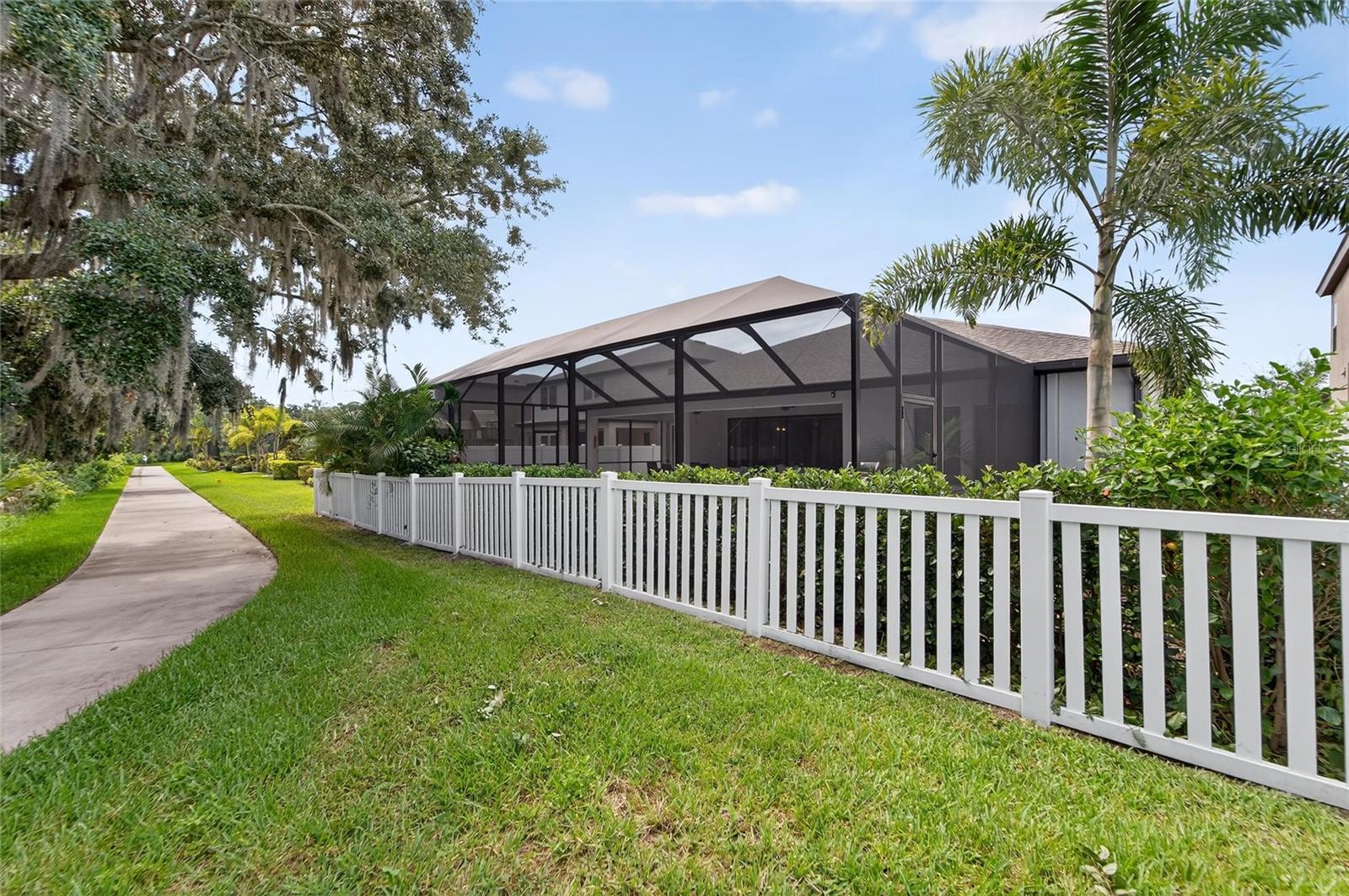 Listing photo id 67 for 12928 Twin Bridges Drive