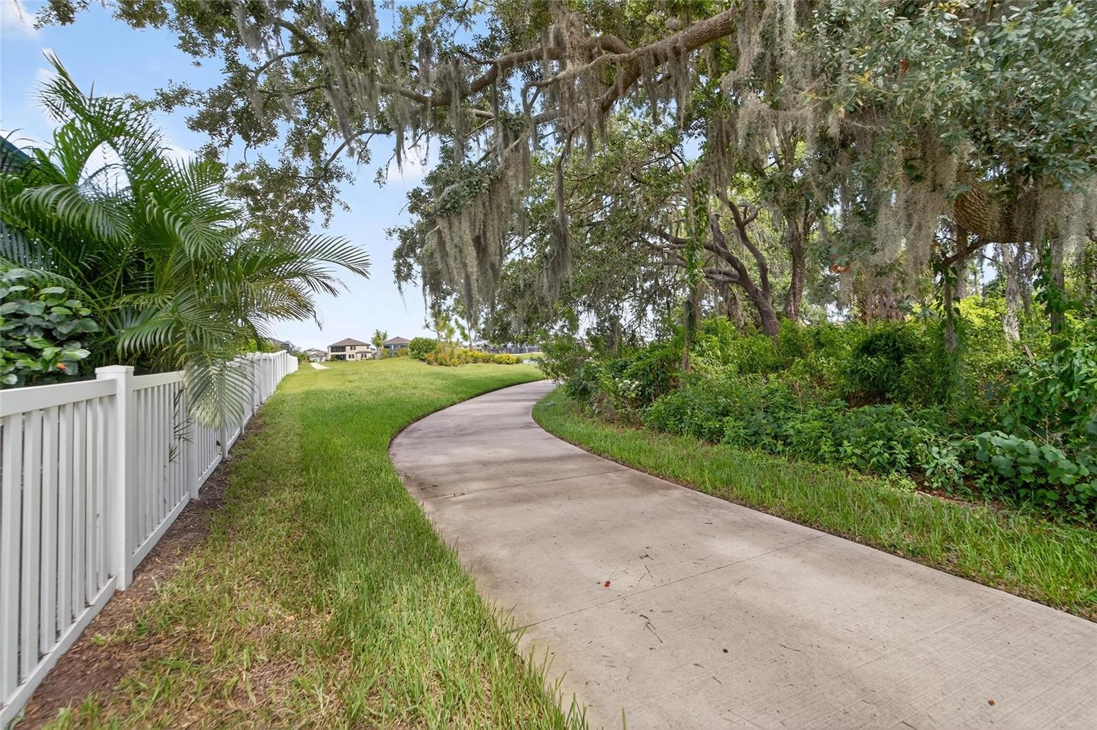 Listing photo id 68 for 12928 Twin Bridges Drive