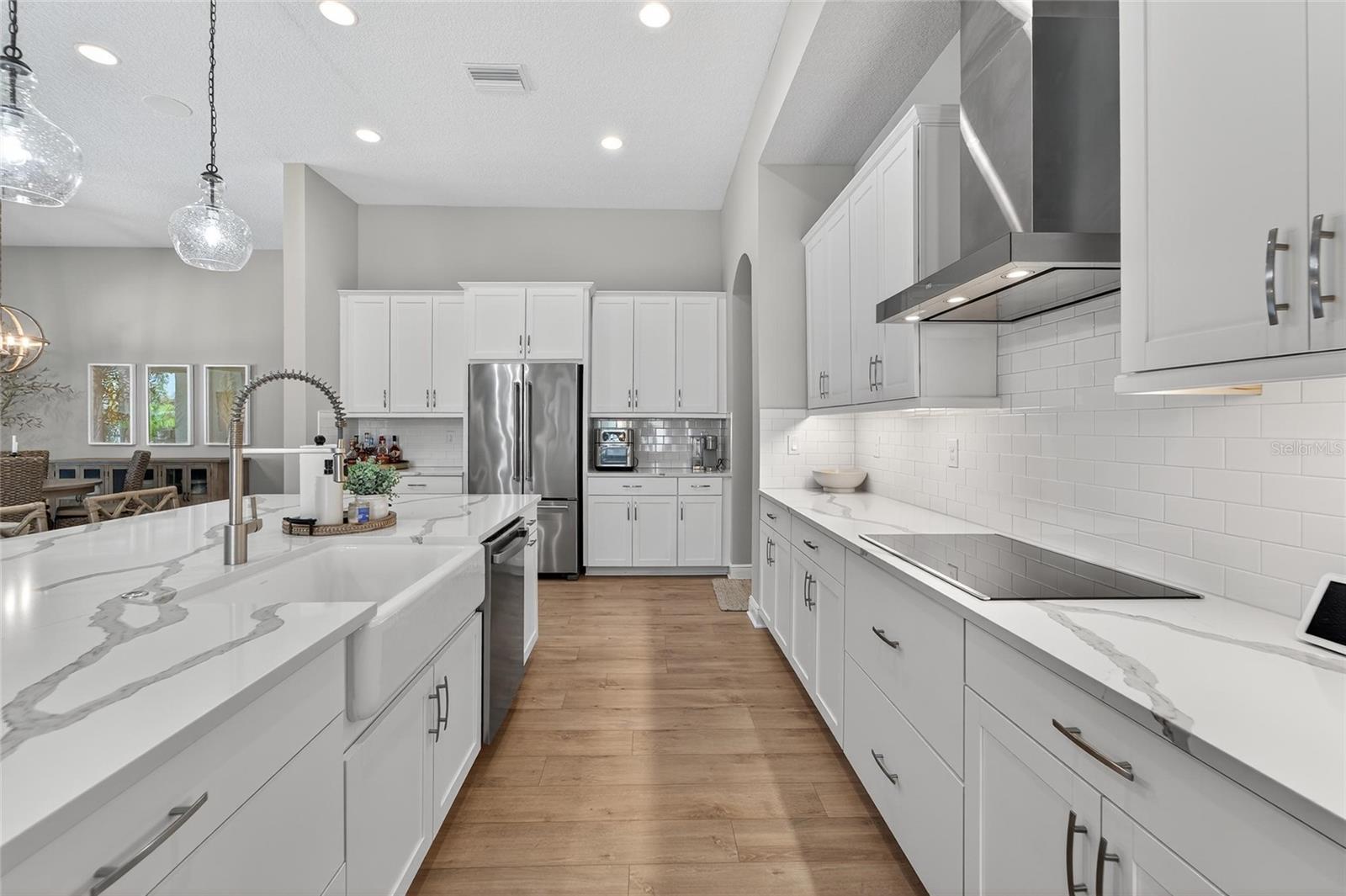 Listing photo id 6 for 12928 Twin Bridges Drive