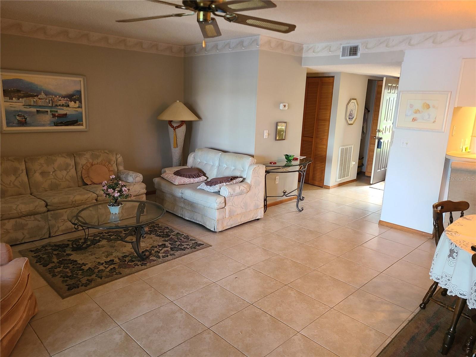 Image 4 of 33 For 3849 Sailmaker Lane 0