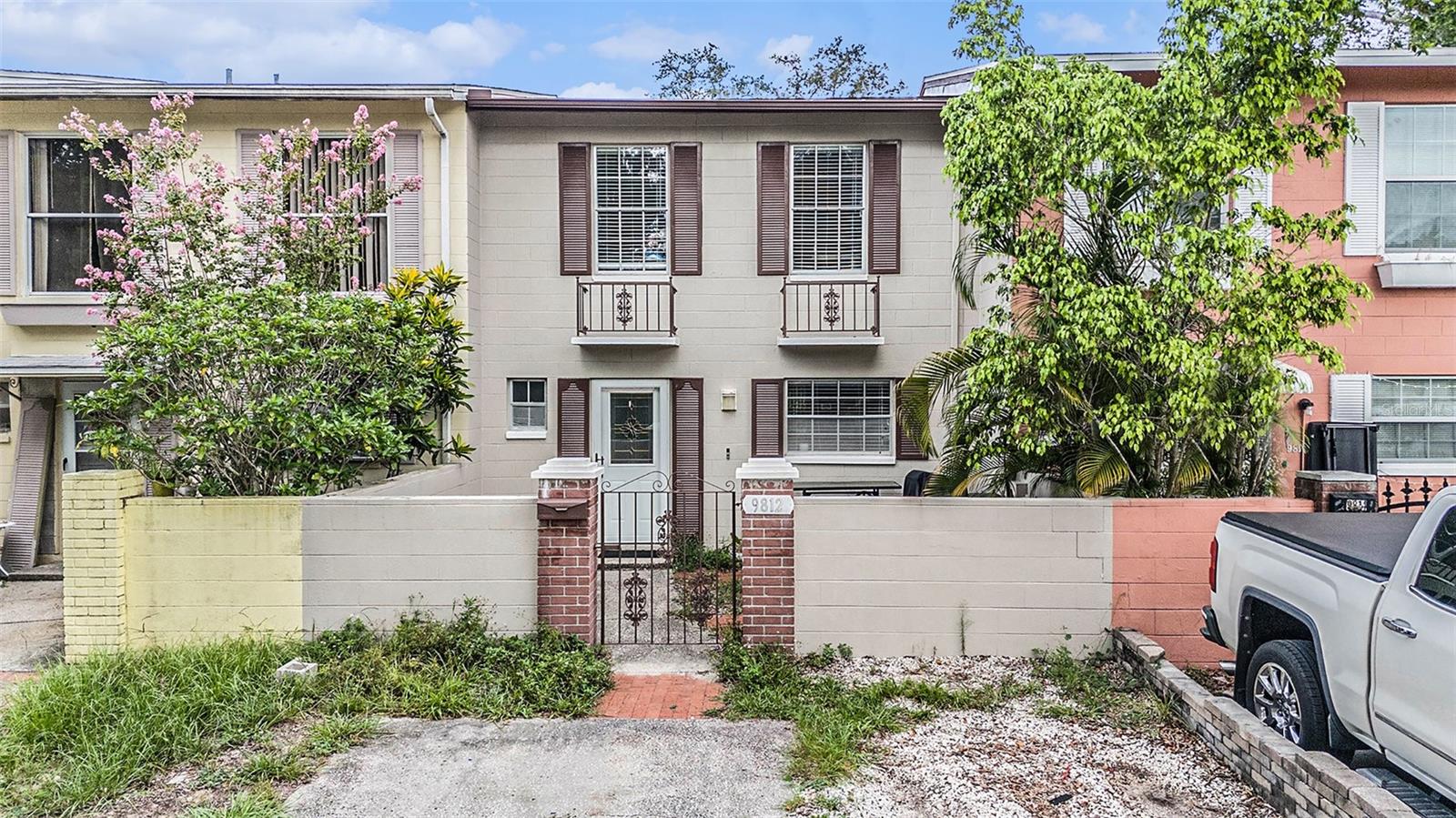 Details for 9812 Overlook Drive, TEMPLE TERRACE, FL 33617