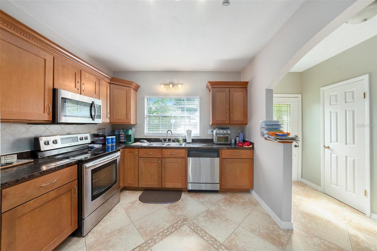 Image 11 of 16 For 9812 Overlook Drive