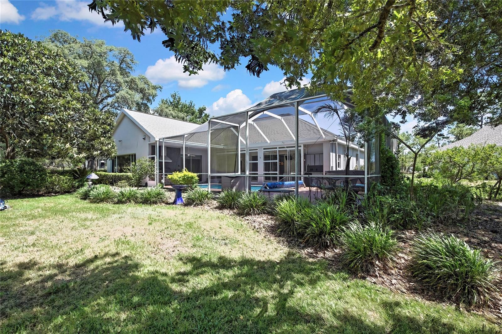 Image 14 of 75 For 6 Strawood Point