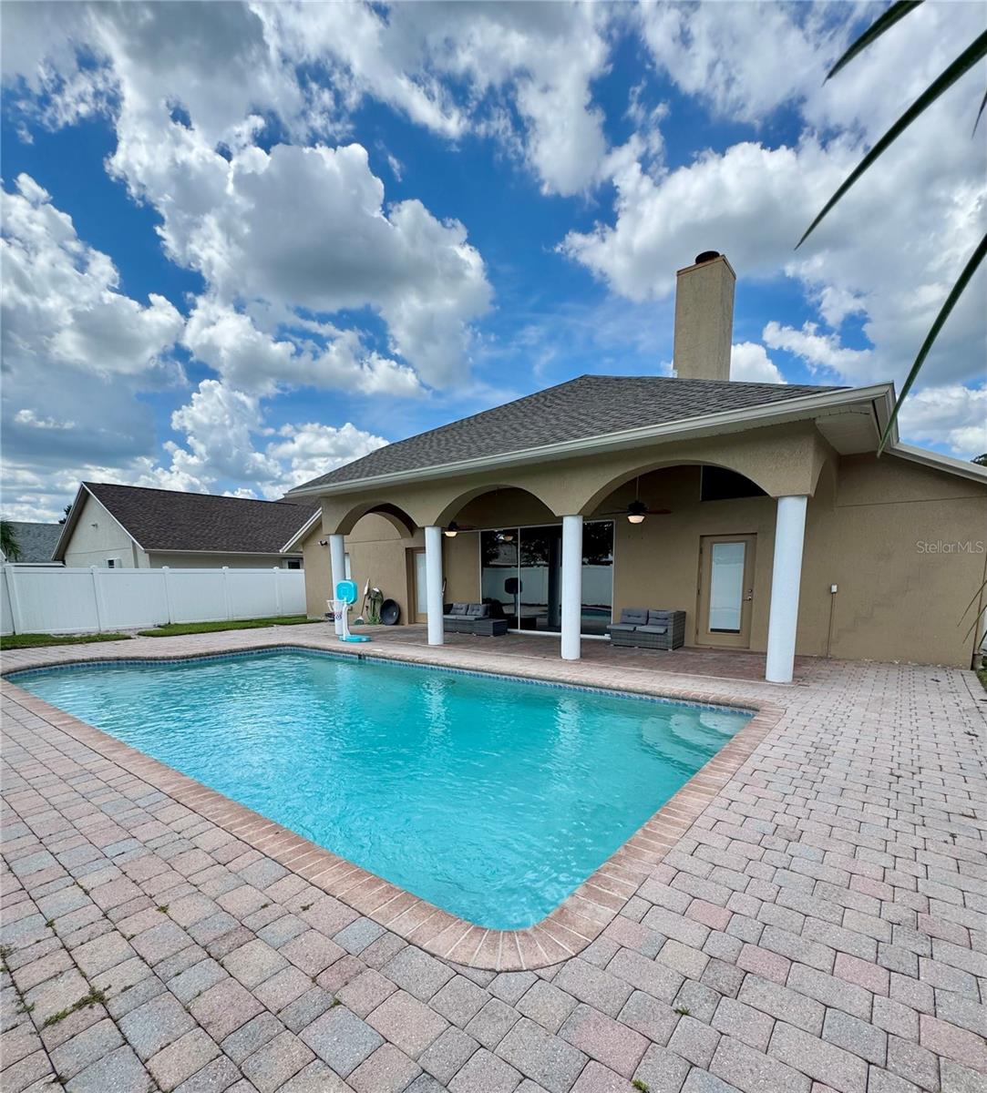 Image 3 of 9 For 18516 Avocet Drive