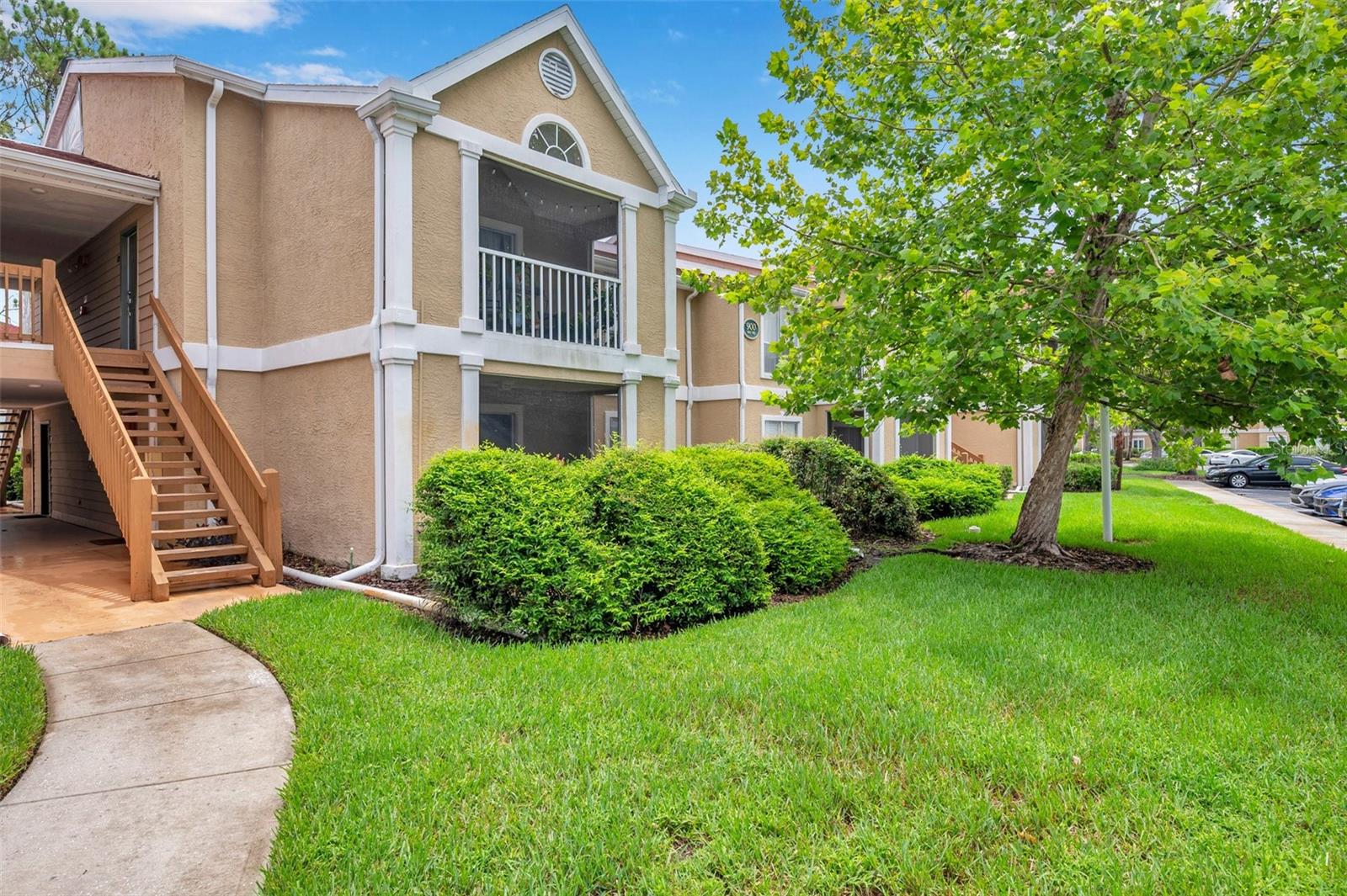 Listing photo id 0 for 9481 Highland Oak Drive 903