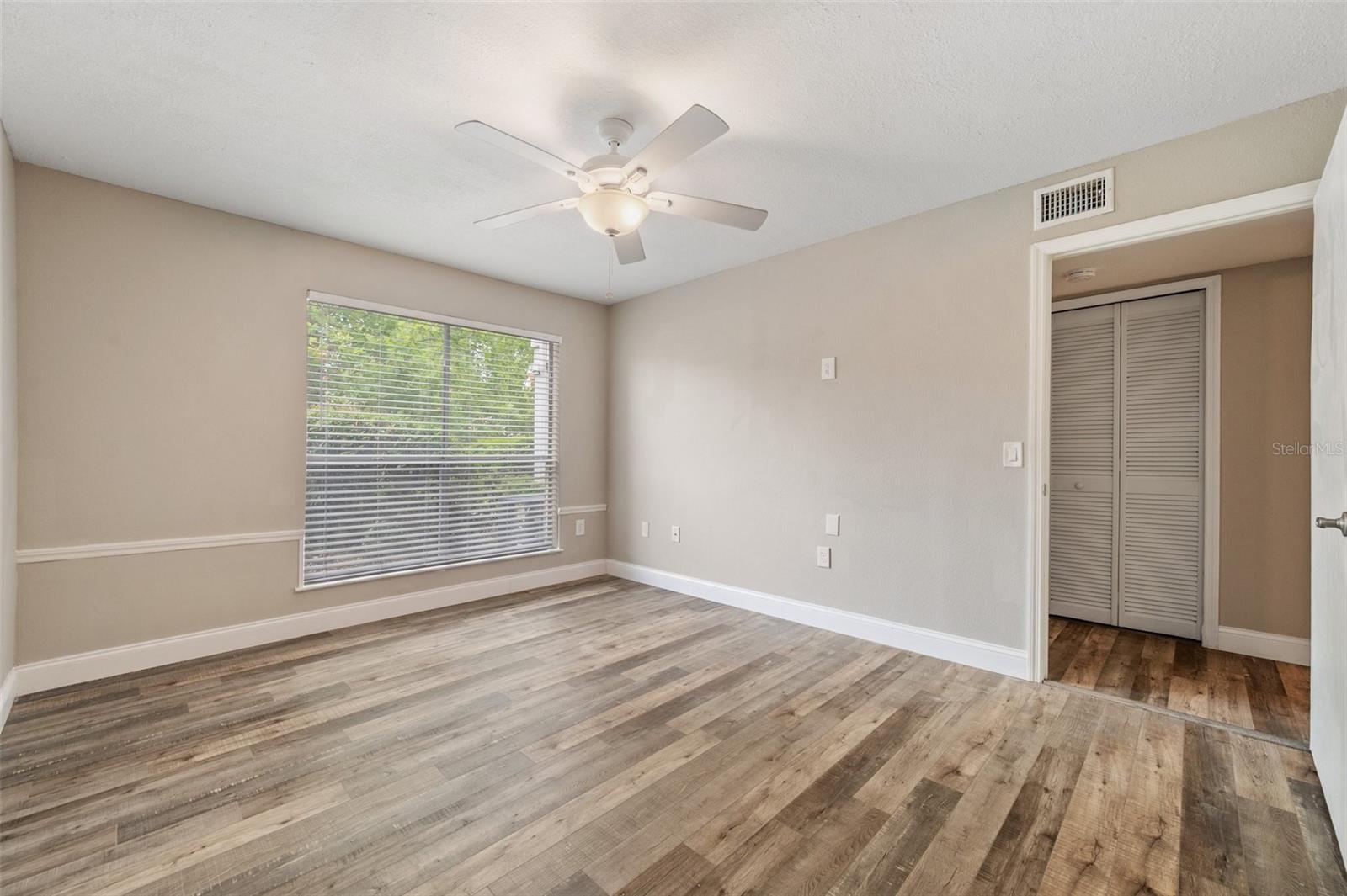 Listing photo id 19 for 9481 Highland Oak Drive 903