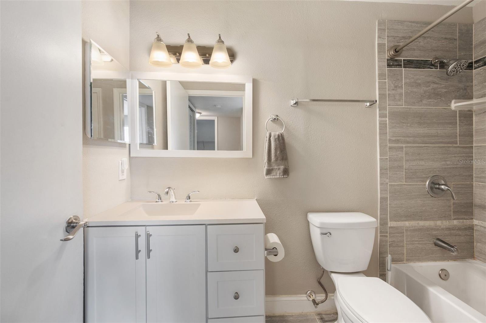Listing photo id 23 for 9481 Highland Oak Drive 903