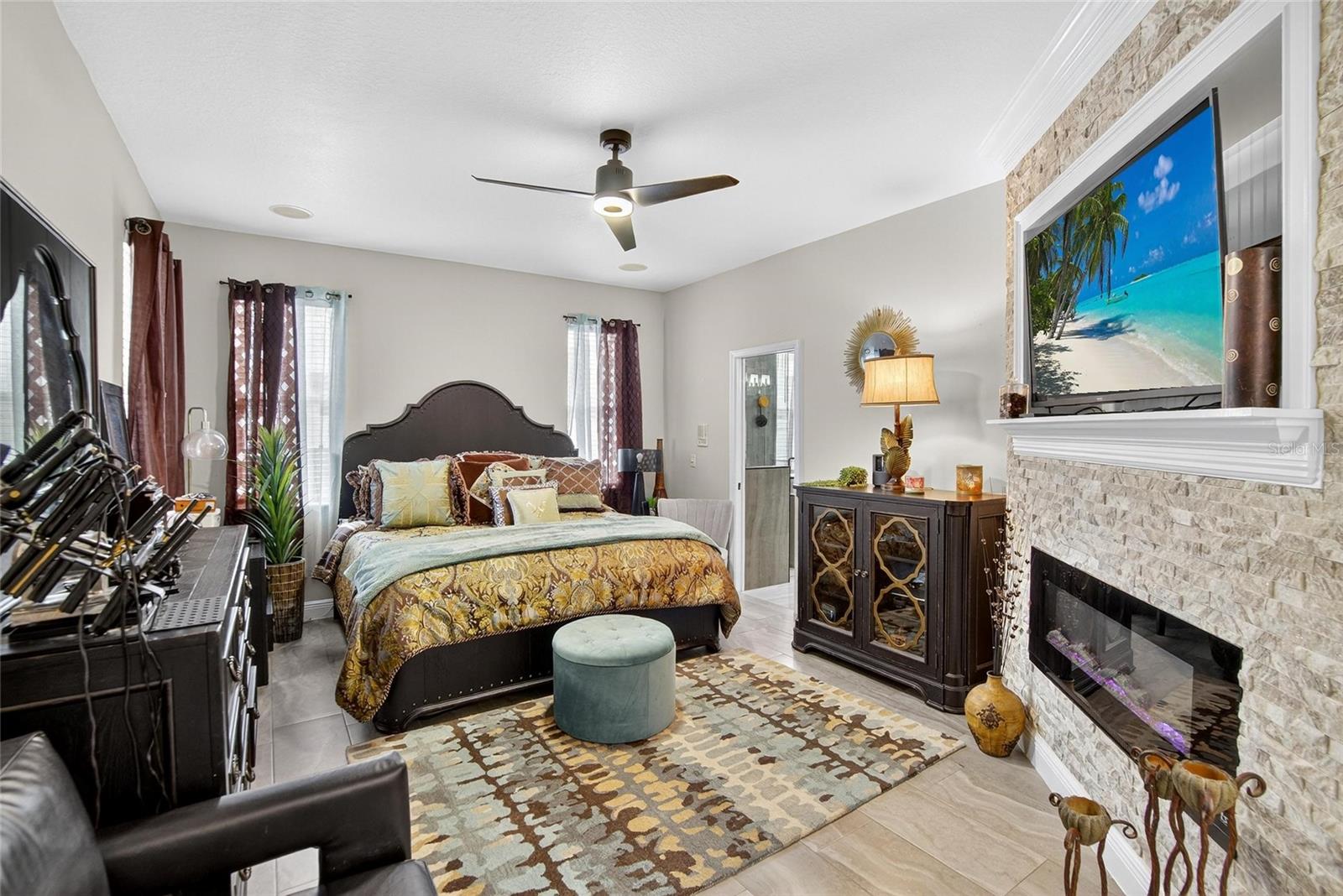 Image 44 of 78 For 8620 Sandy Plains Drive