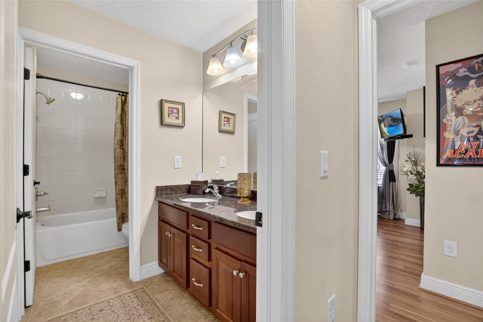 Listing photo id 42 for 15246 Anguilla Isle Avenue