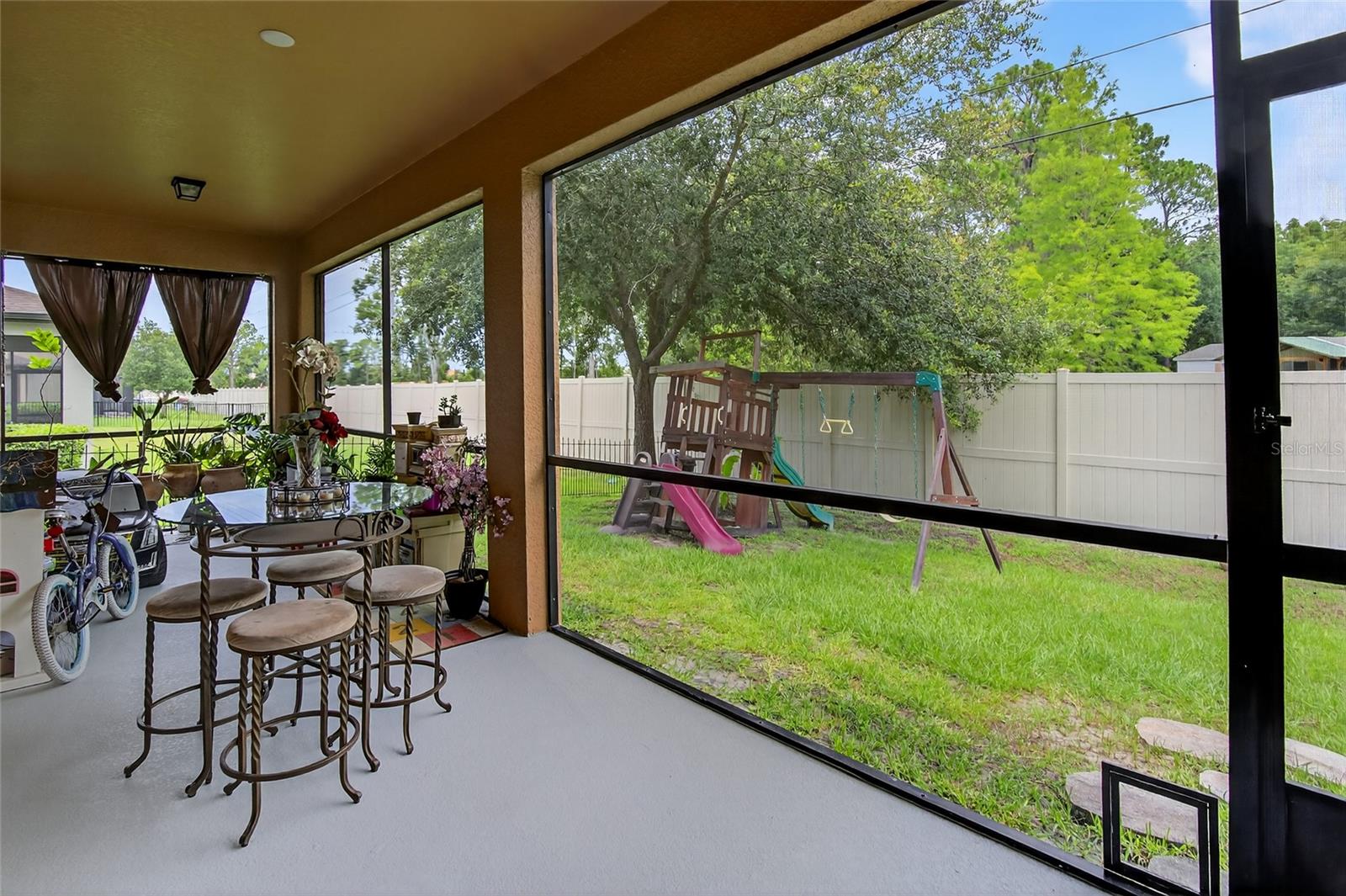 Listing photo id 49 for 15246 Anguilla Isle Avenue