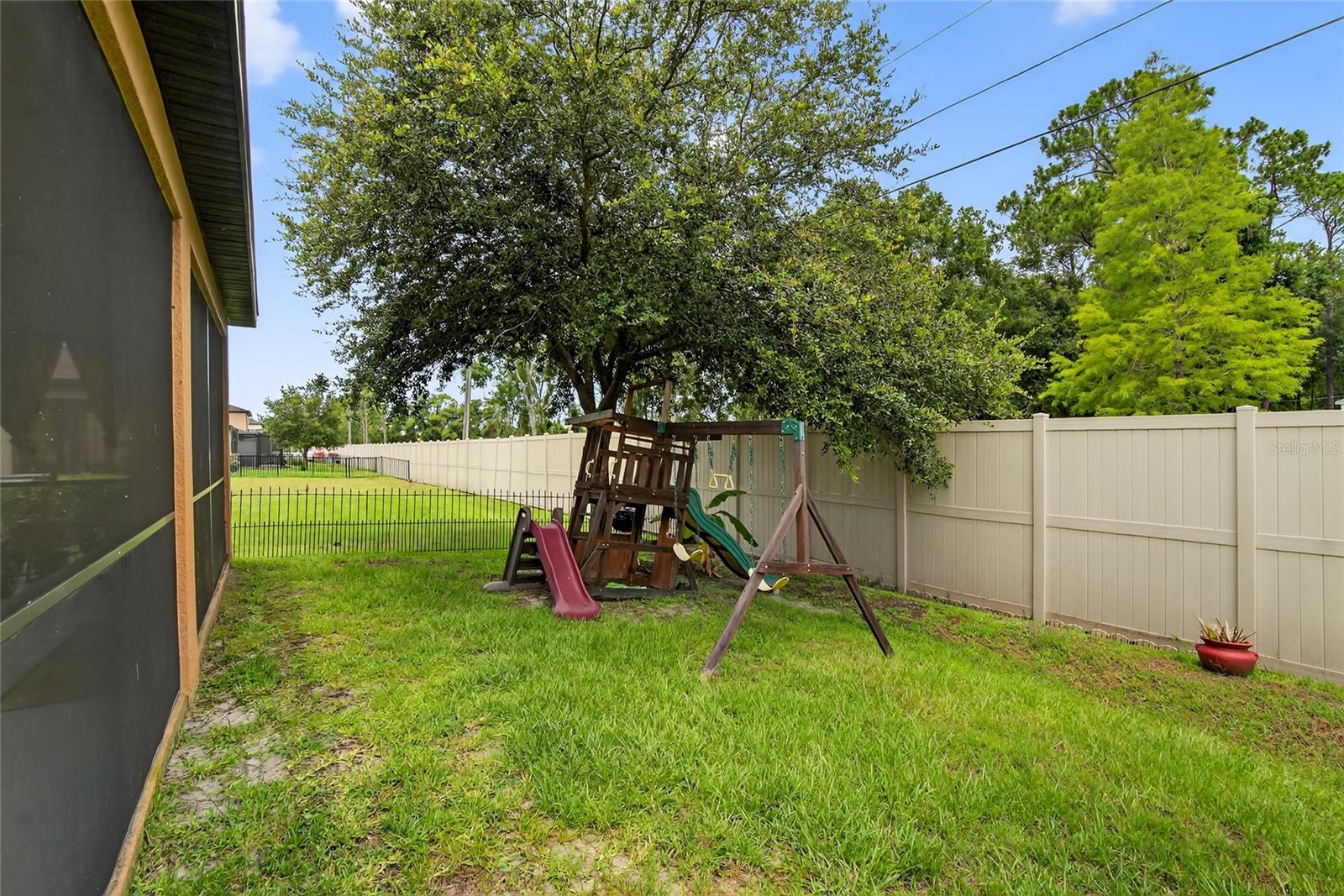 Listing photo id 54 for 15246 Anguilla Isle Avenue