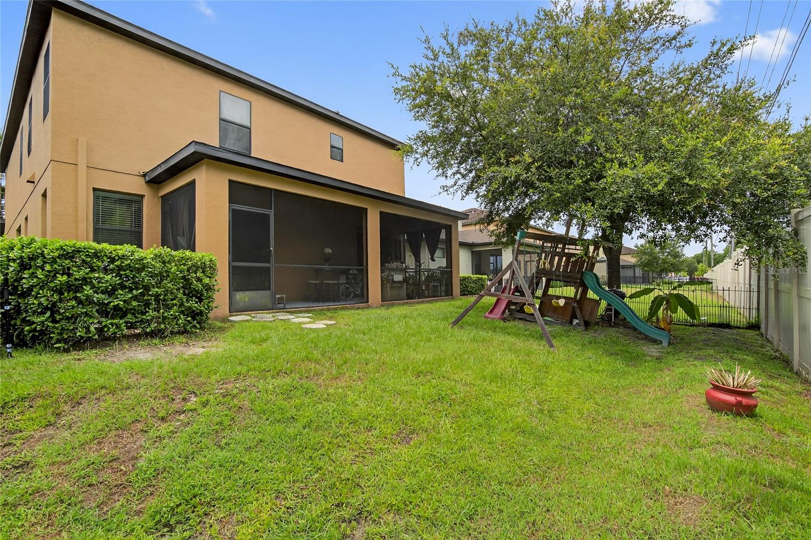 Listing photo id 58 for 15246 Anguilla Isle Avenue