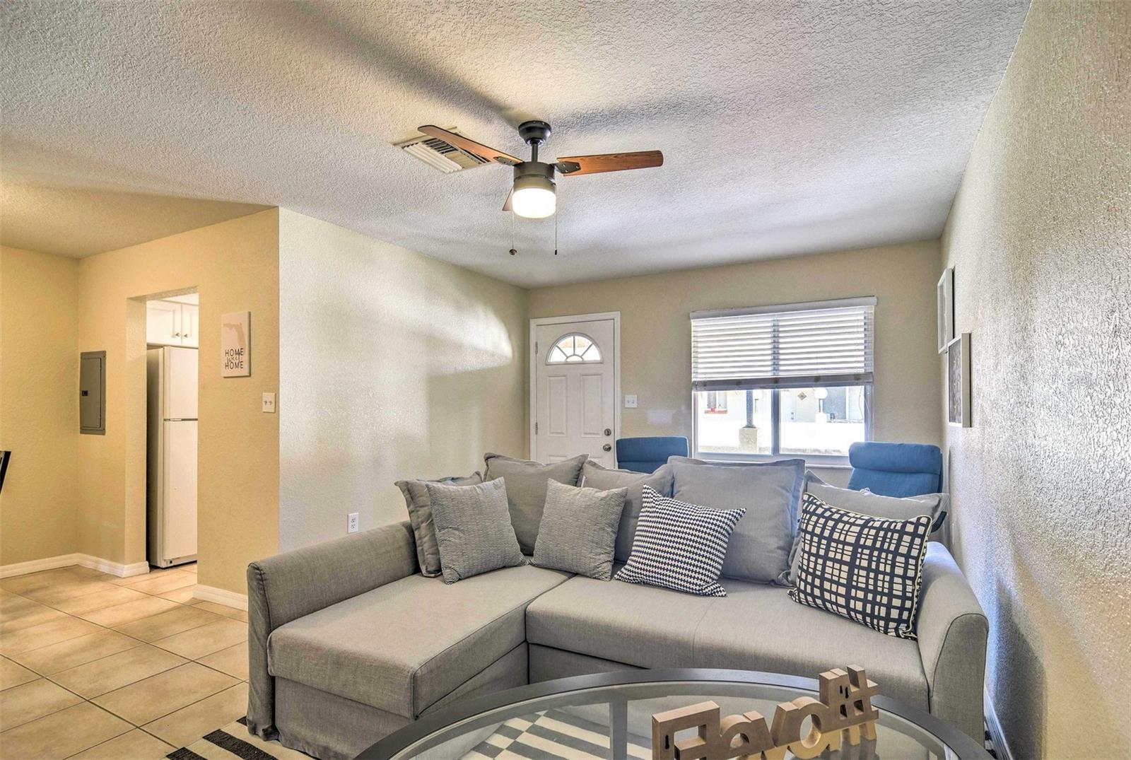Image 5 of 21 For 2704 2nd Street 14