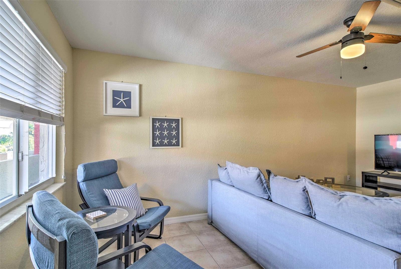 Image 6 of 21 For 2704 2nd Street 14