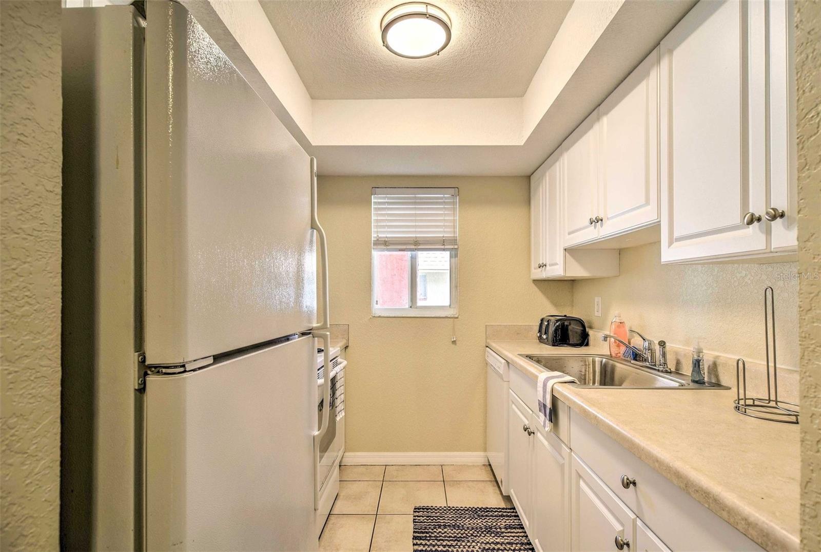 Image 9 of 21 For 2704 2nd Street 14