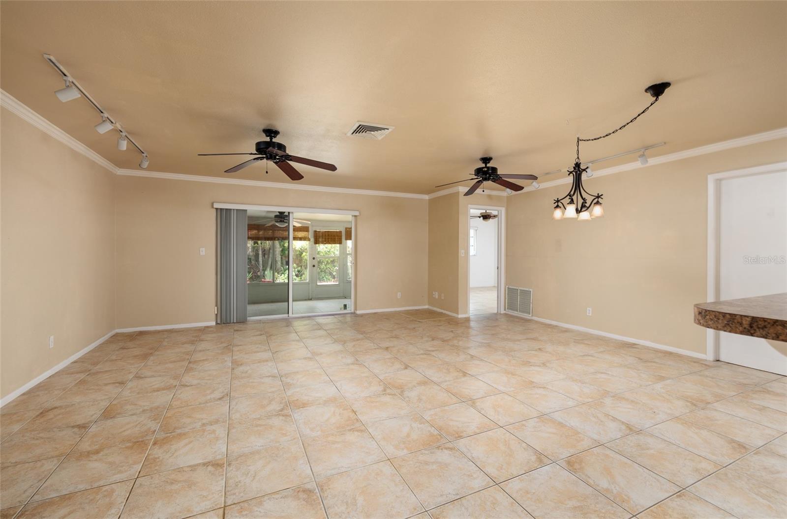 Image 34 of 42 For 5564 46th Avenue N