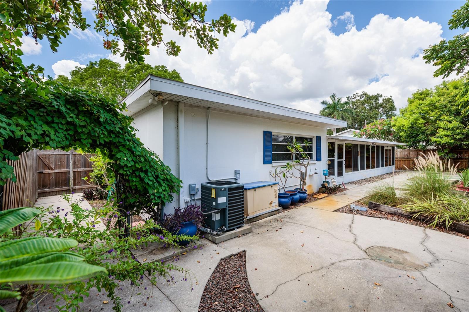 Image 40 of 42 For 5564 46th Avenue N