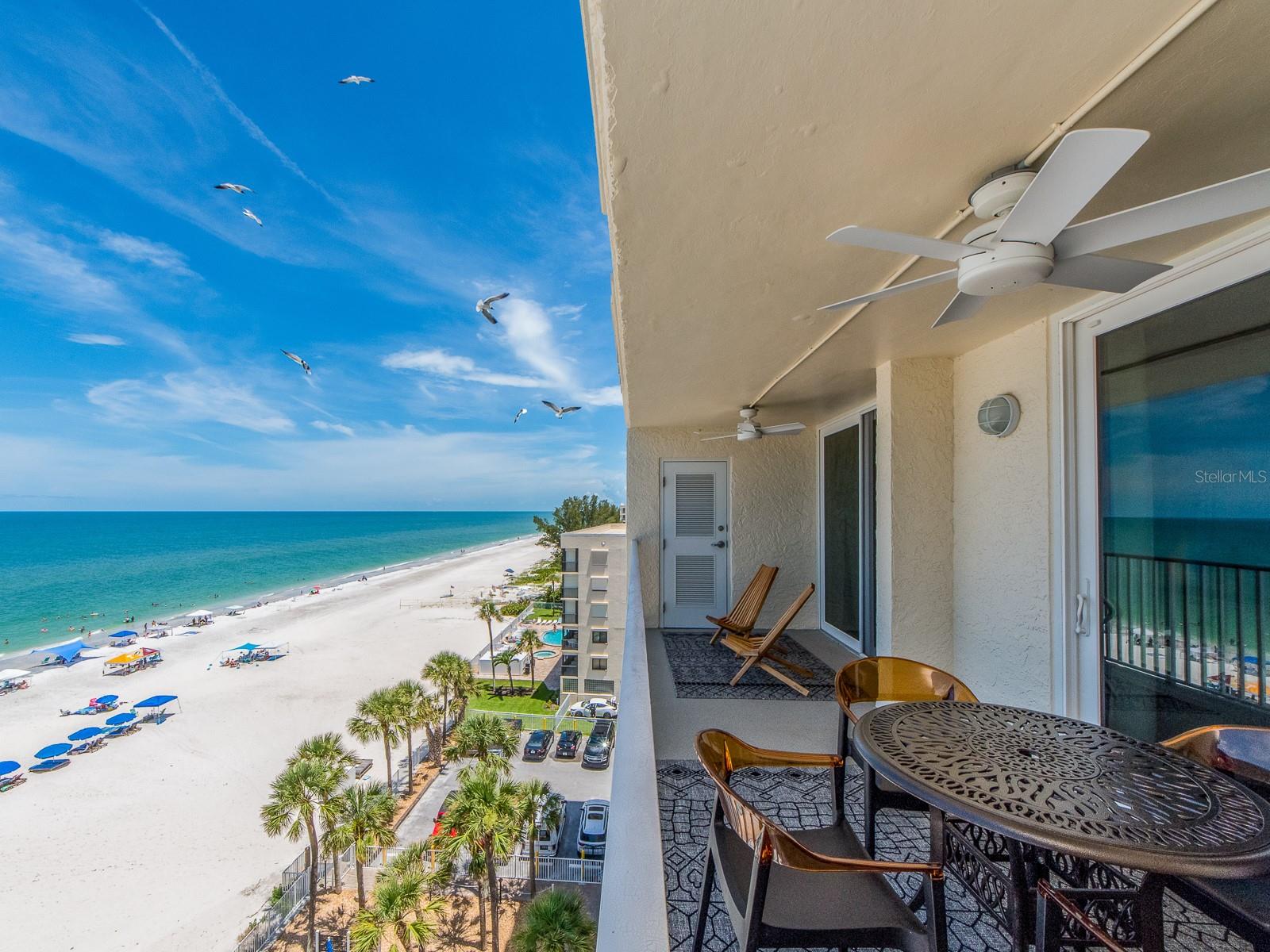 Image 11 of 53 For 20002 Gulf Boulevard 2803
