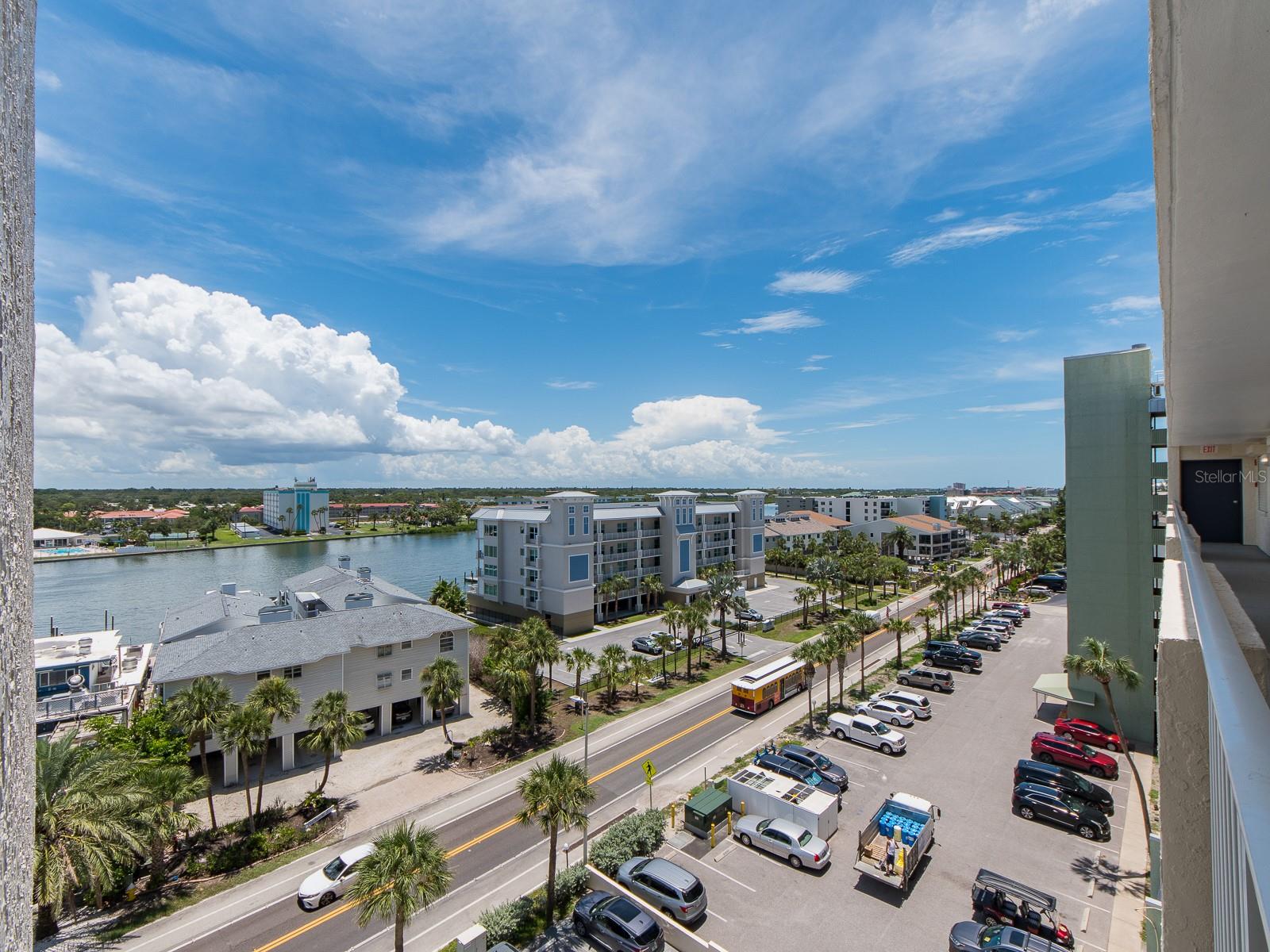 Image 7 of 53 For 20002 Gulf Boulevard 2803