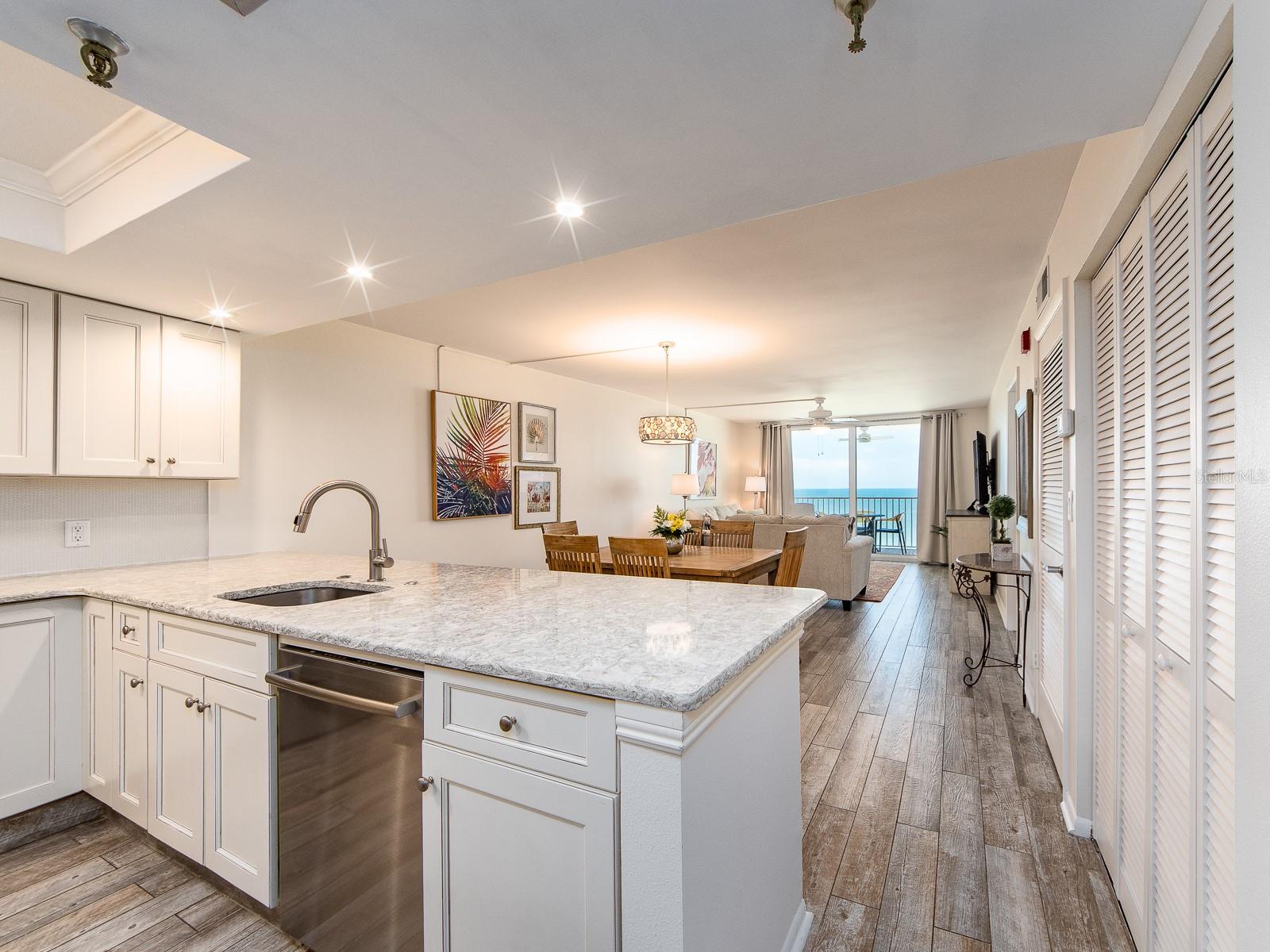 Image 8 of 53 For 20002 Gulf Boulevard 2803