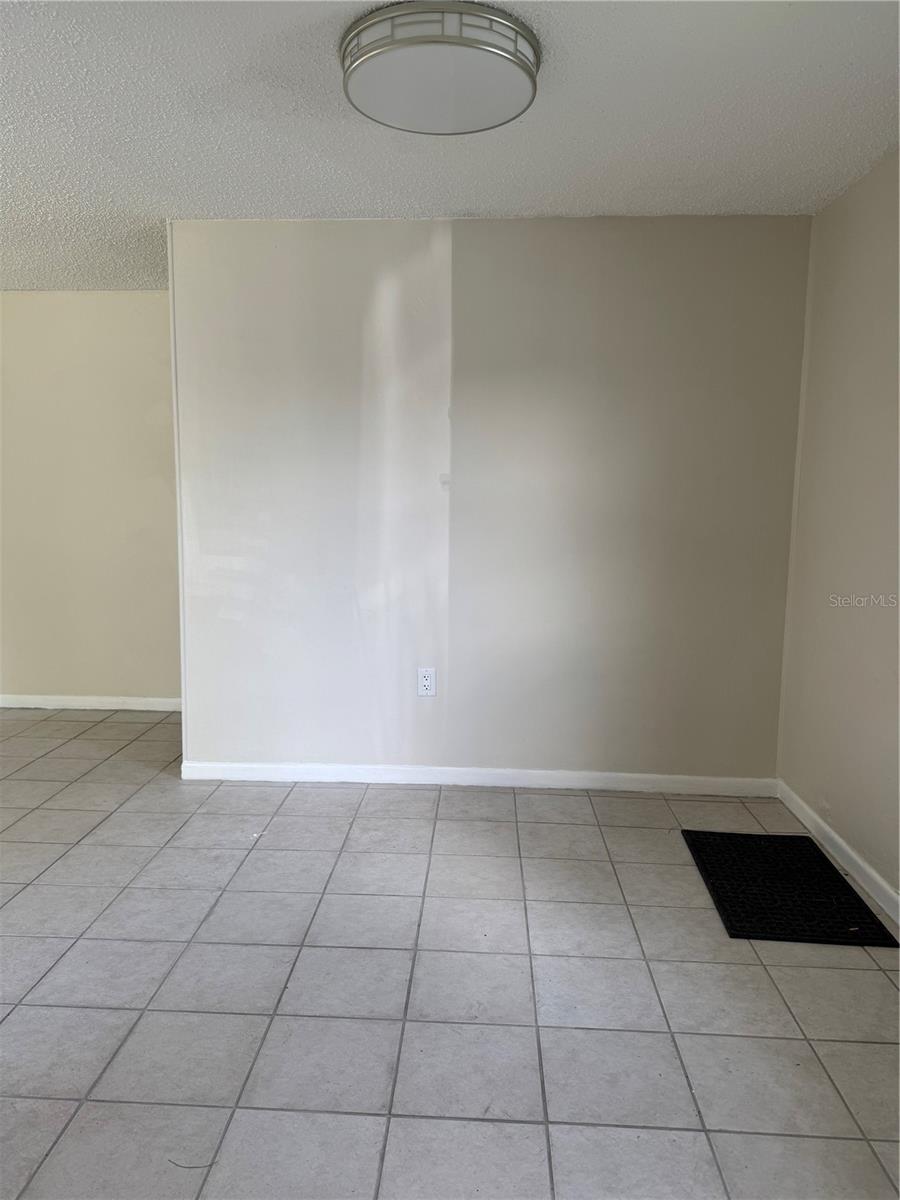 Image 4 of 13 For 2907 Tyson Avenue