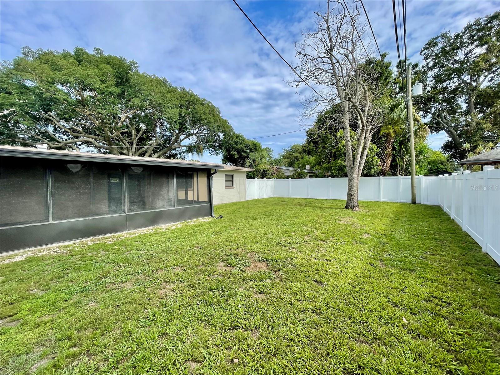 Image 28 of 30 For 7026 20th Street N