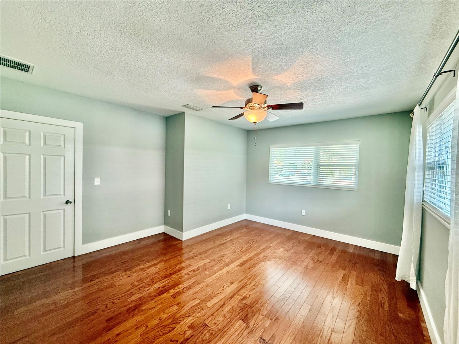 Image 17 of 45 For 3419 Empedrado Street