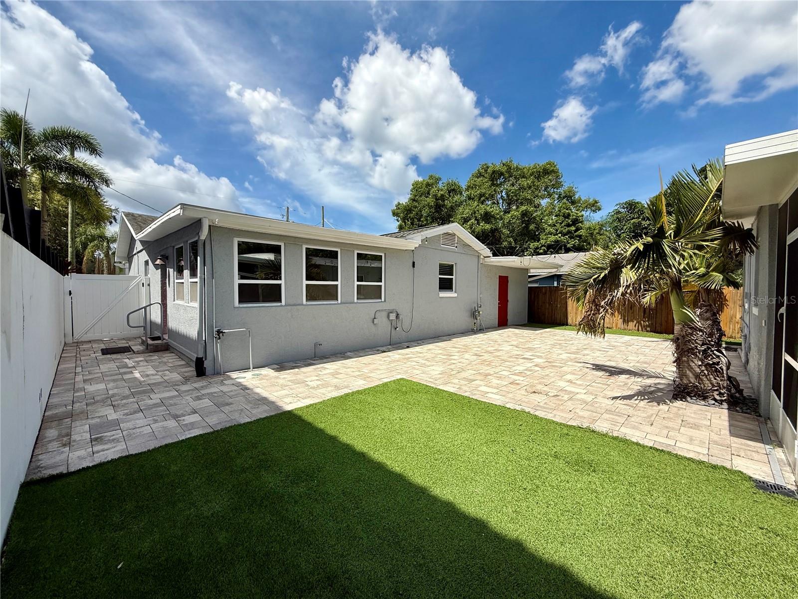 Image 34 of 45 For 3419 Empedrado Street