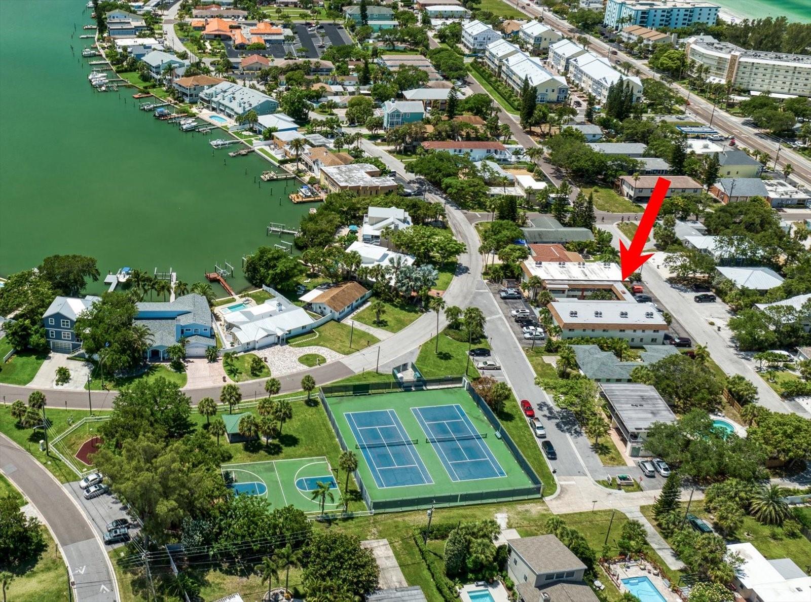 Image 19 of 23 For 2704 2nd Street 16