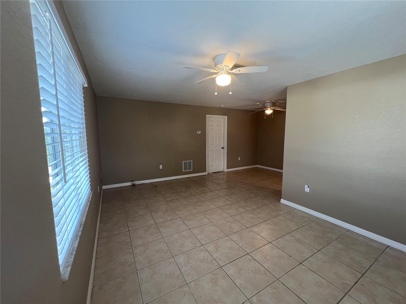 Image 6 of 23 For 2704 2nd Street 16
