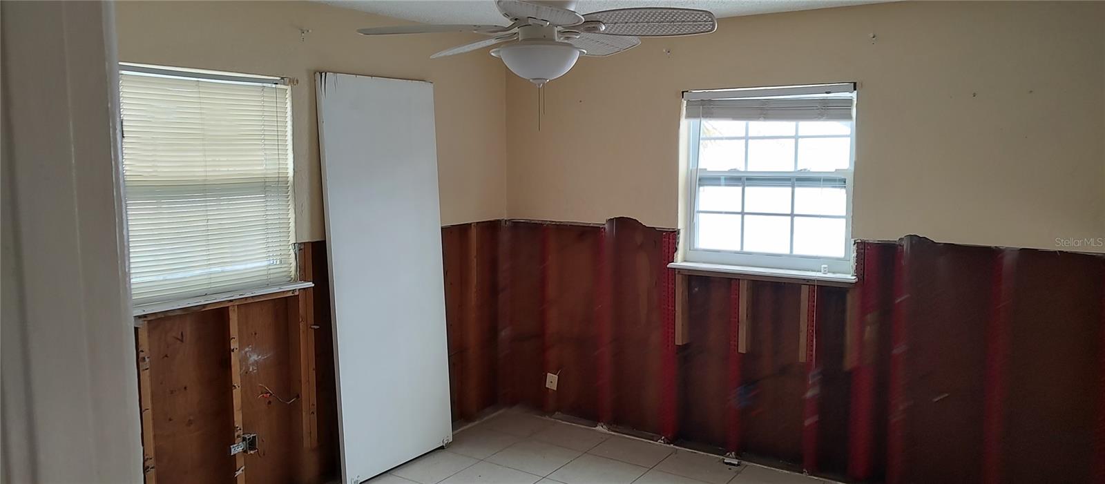 Image 10 of 20 For 7623 Gulf Boulevard