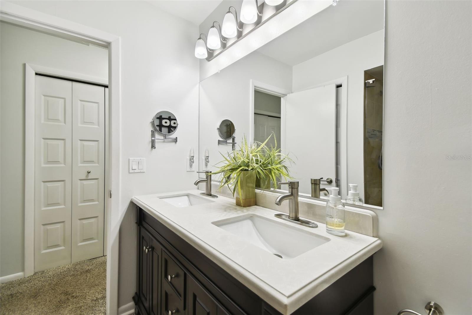 Image 14 of 40 For 4010 Mountain Springs Lane