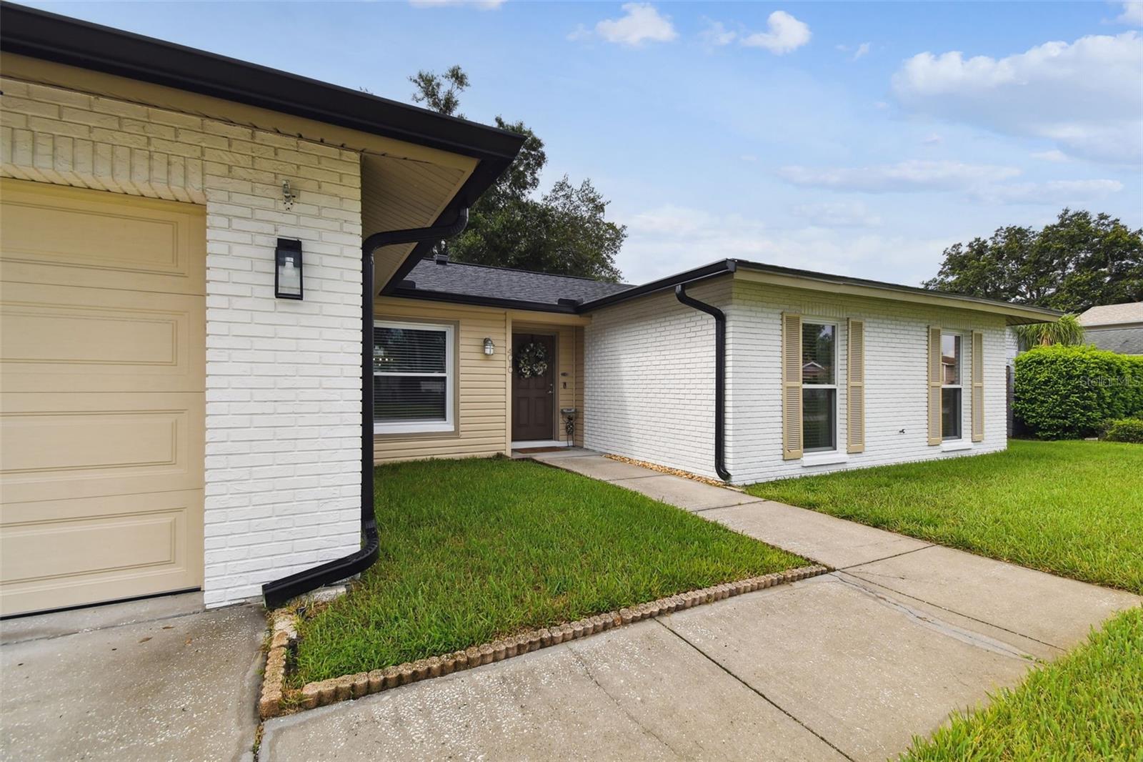 Image 3 of 40 For 4010 Mountain Springs Lane