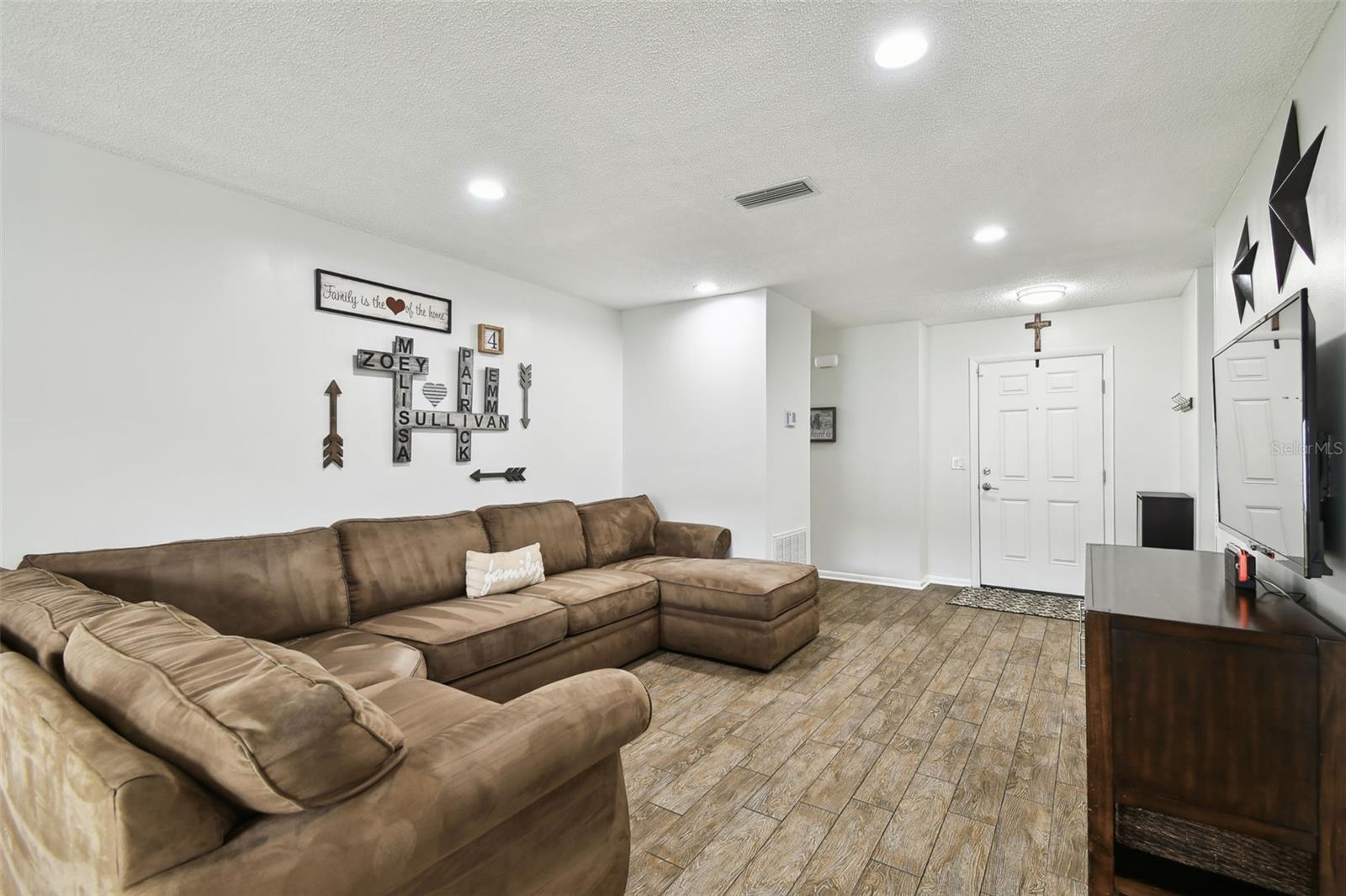 Image 6 of 40 For 4010 Mountain Springs Lane
