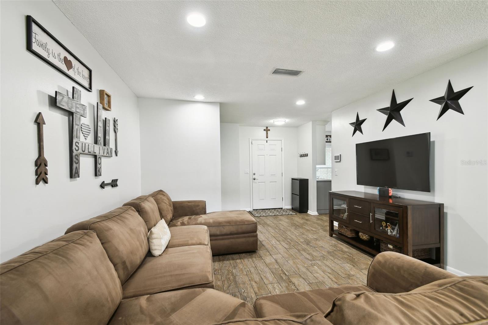 Image 8 of 40 For 4010 Mountain Springs Lane