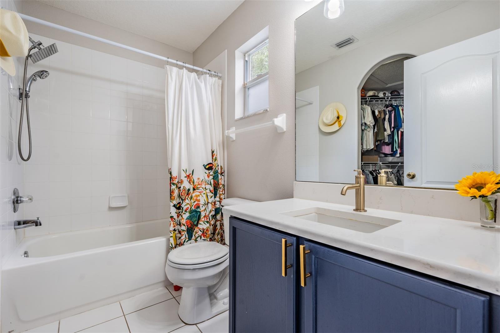 Image 18 of 35 For 6124 Skylarkcrest Drive