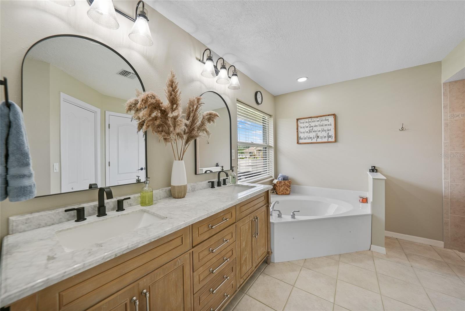 Image 21 of 67 For 2226 Charleston Park Drive