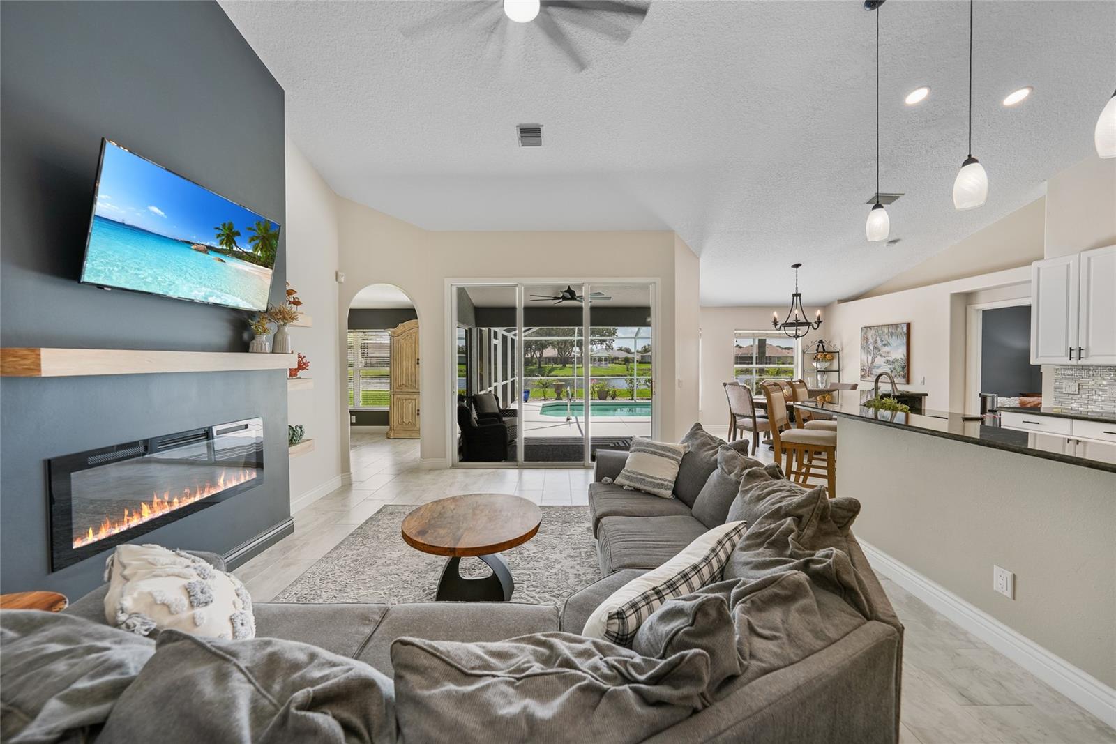 Image 4 of 67 For 2226 Charleston Park Drive