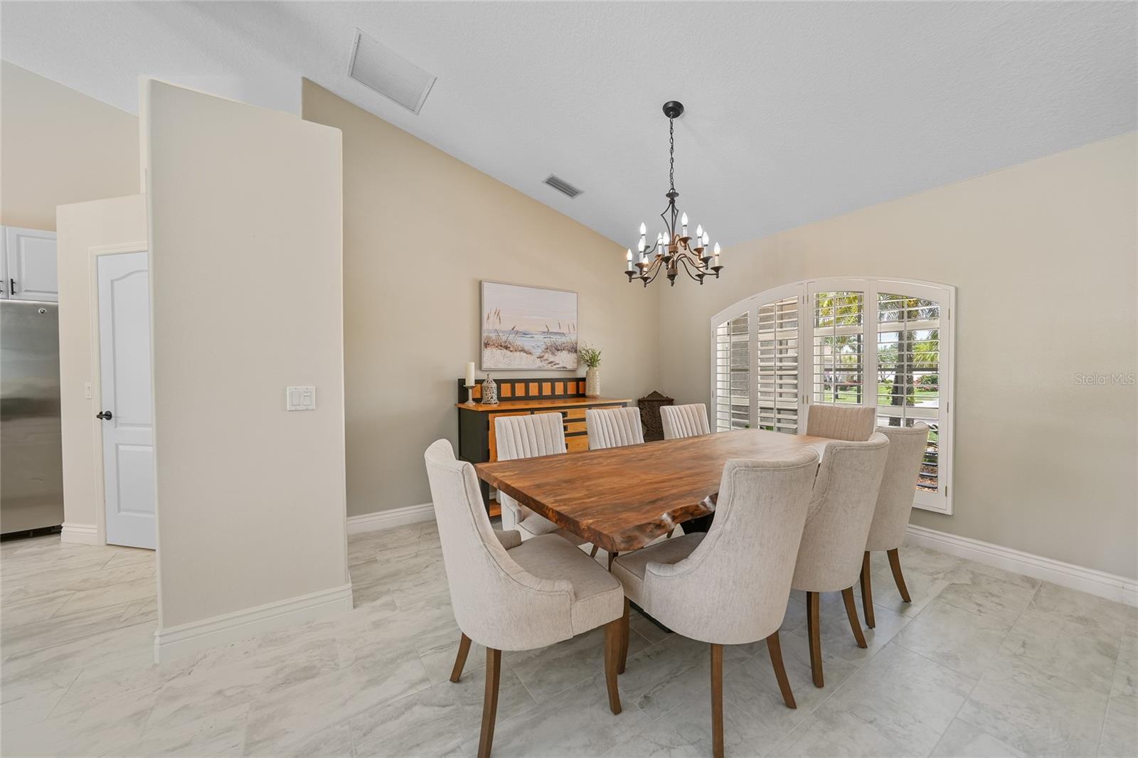 Image 9 of 67 For 2226 Charleston Park Drive