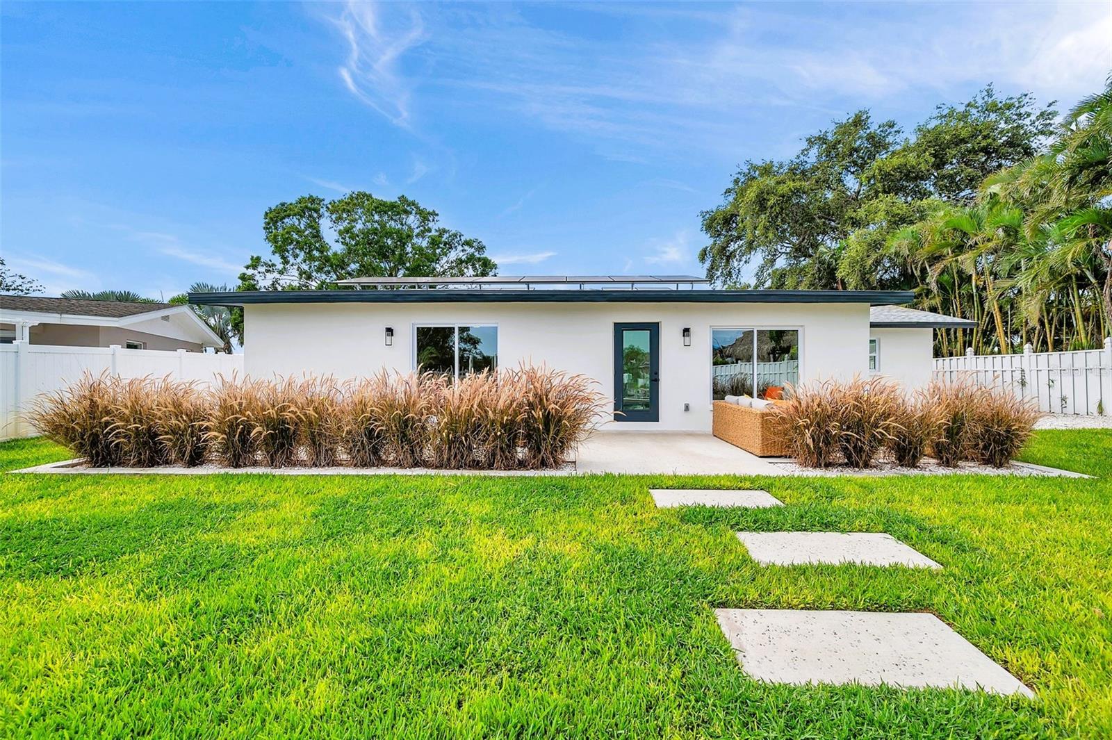 Image 30 of 56 For 3436 Manatee Drive Se