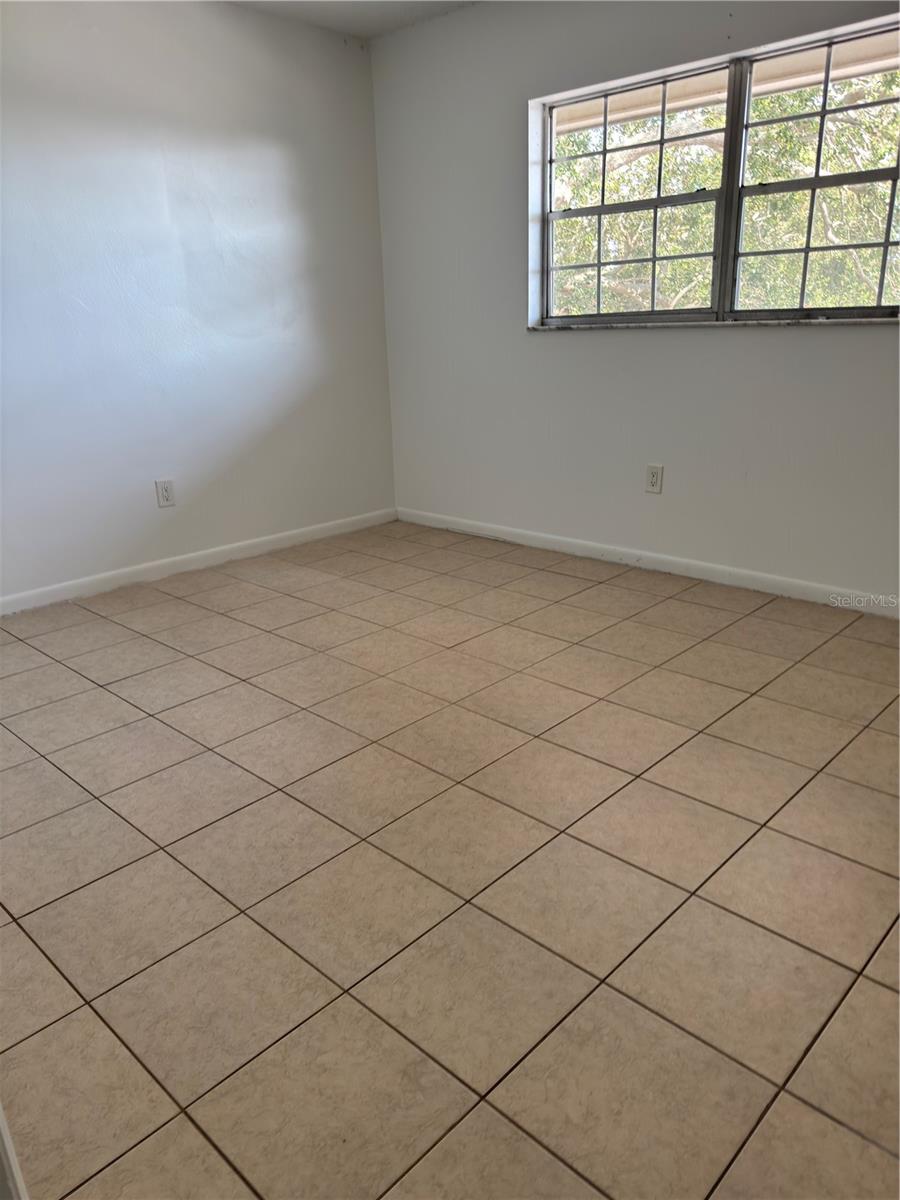 Image 15 of 22 For 1185 58th Street N