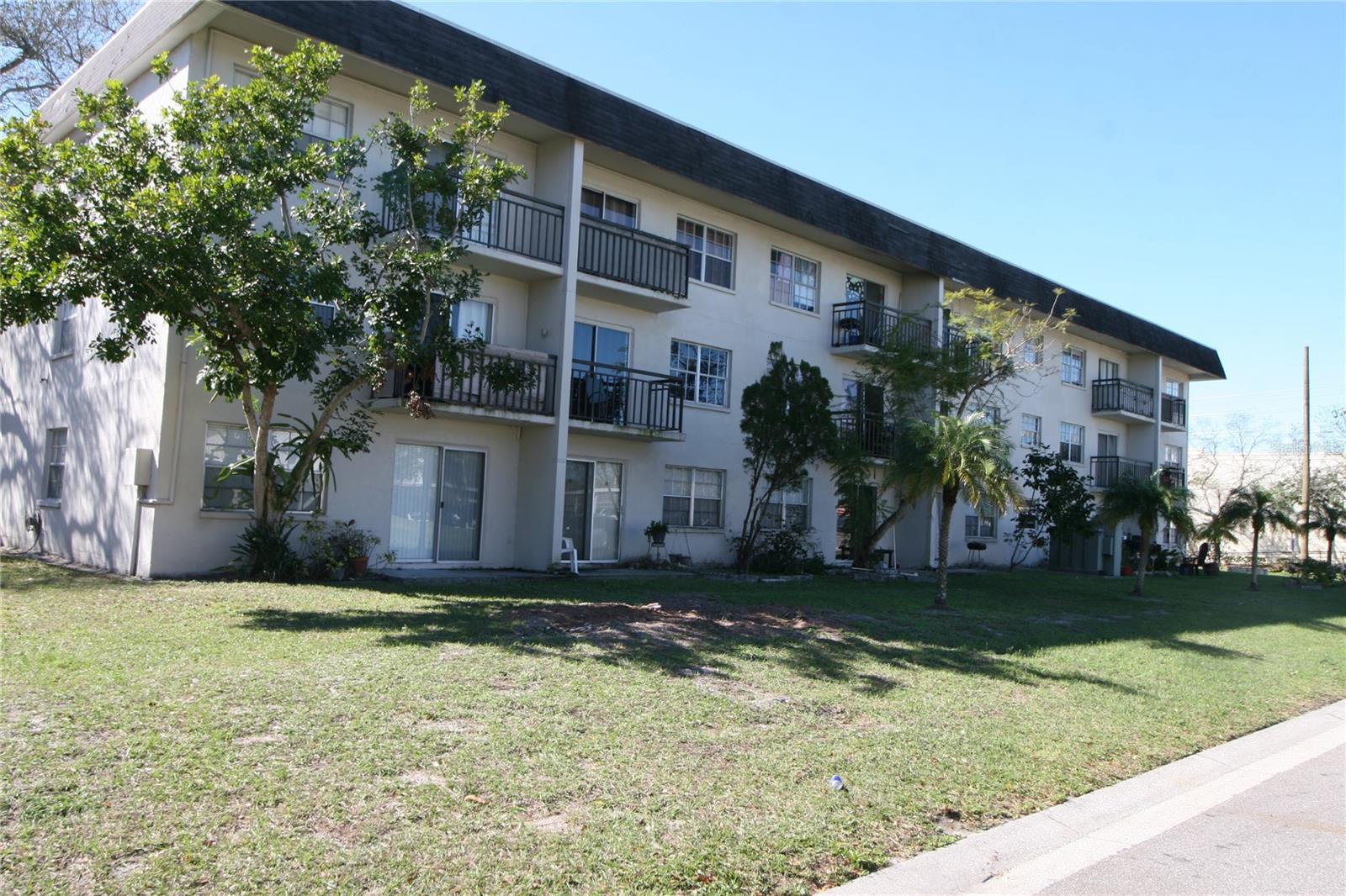 Image 5 of 22 For 1185 58th Street N