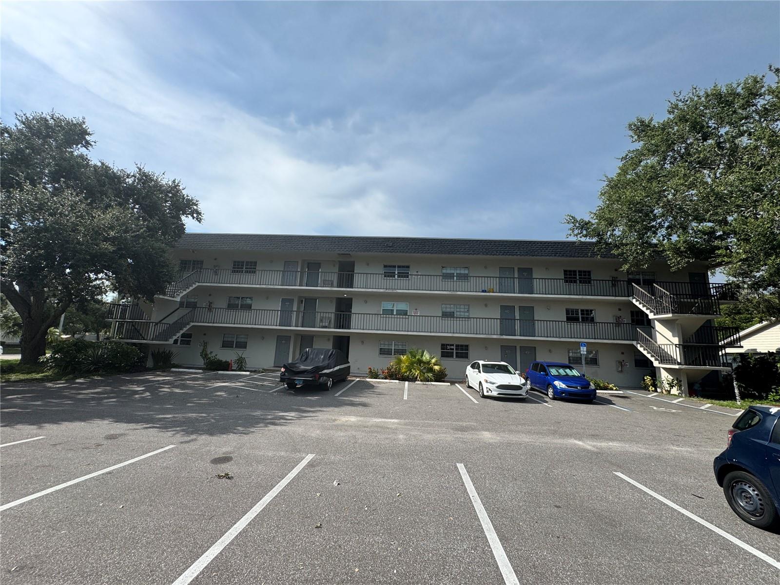 Image 6 of 22 For 1185 58th Street N