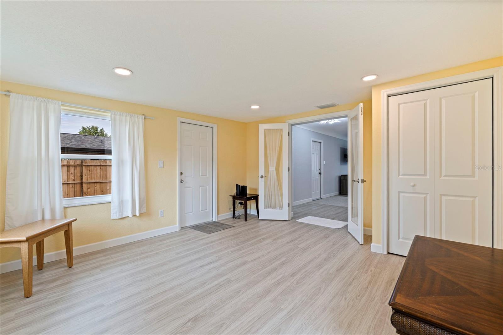 Image 15 of 35 For 11451 82nd Avenue
